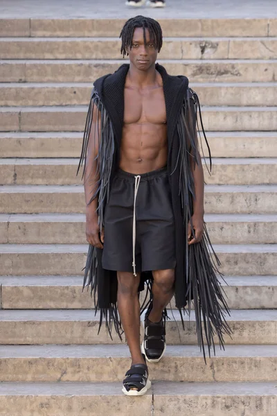 Look 31